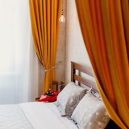 Honey Pie Apartment Lviv Extérieur photo
