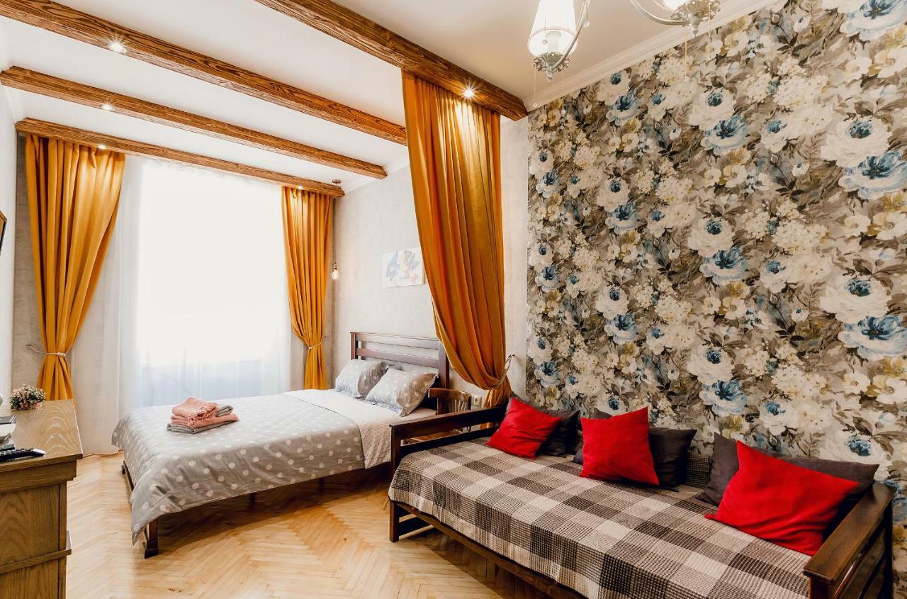 Honey Pie Apartment Lviv Extérieur photo
